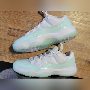 Nike White and Mint Sneakers